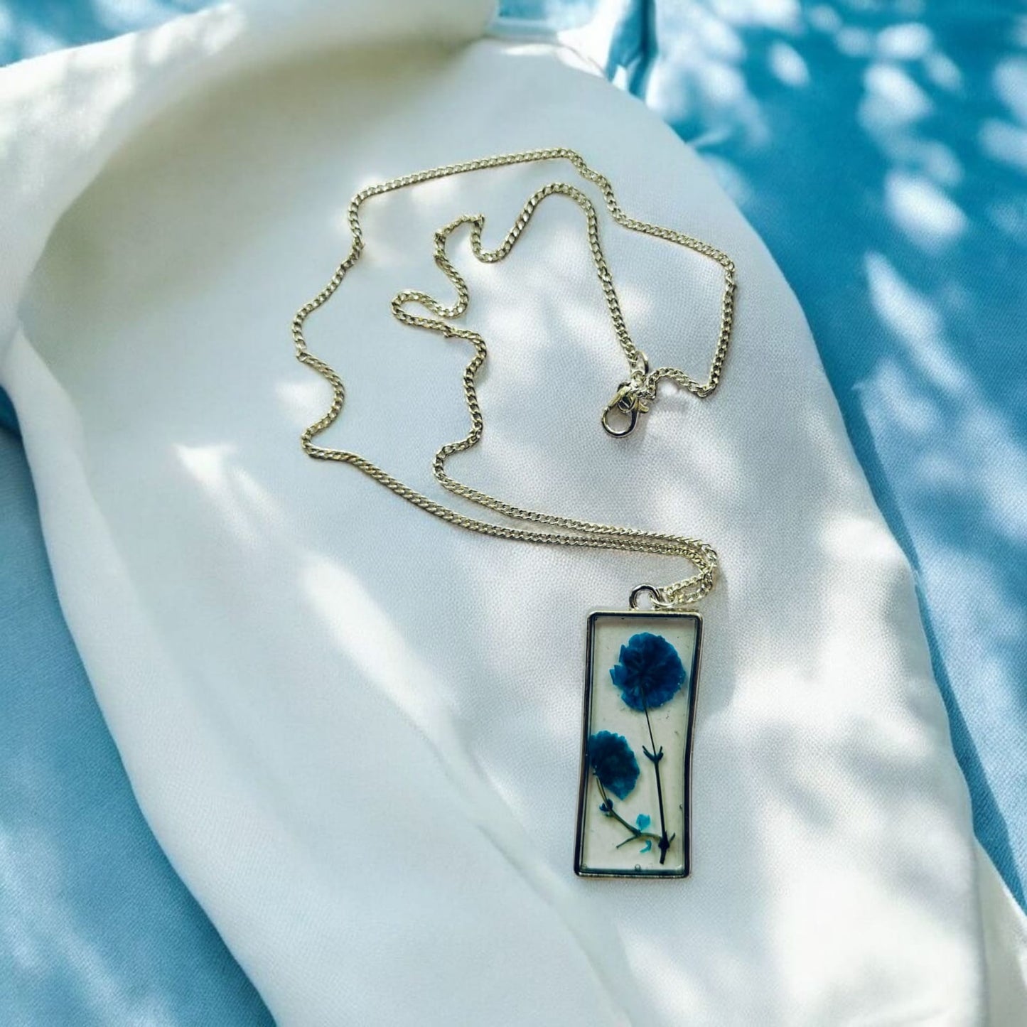 Blue Flower Pendent Necklace